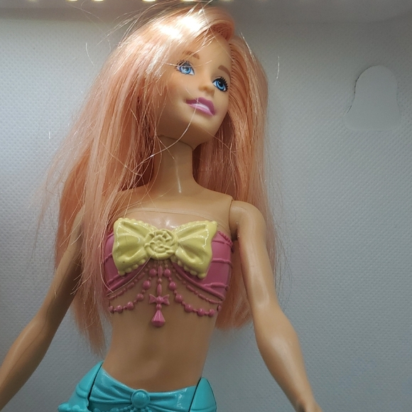 Mattel Dolls with Blonde Hair and Colorful Outfits - Picture 2 of 14